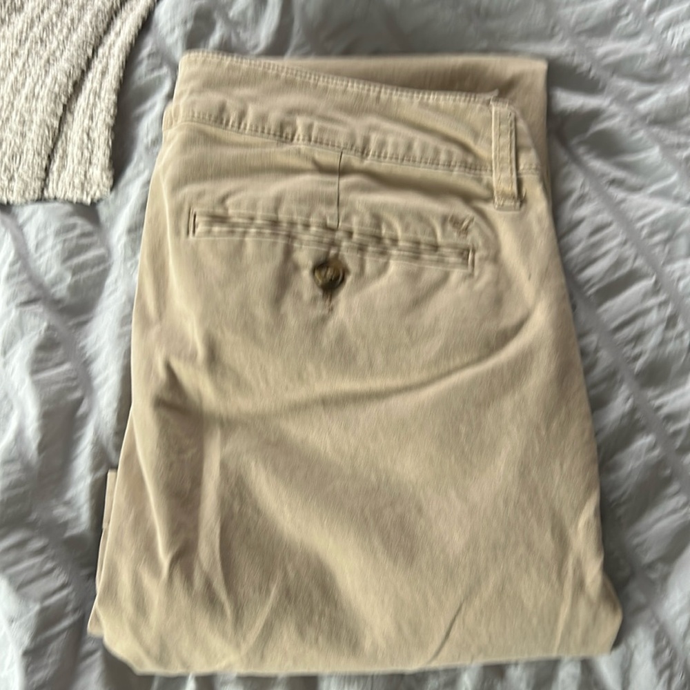 AE women’s khakis 10 XL